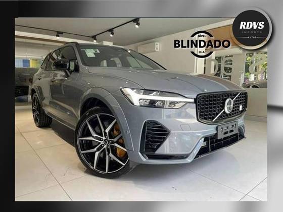VOLVO XC60 2024