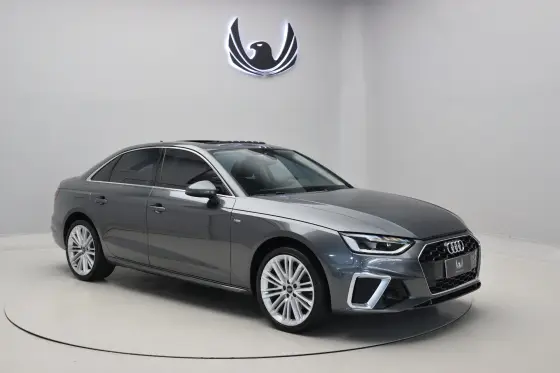 AUDI A4 2023