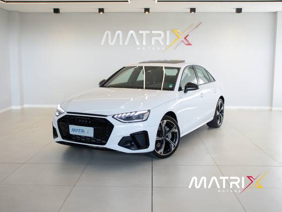 AUDI A4 2023