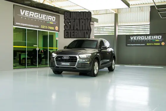 AUDI Q5 2020