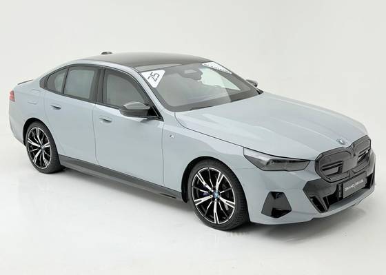 BMW i5 2025