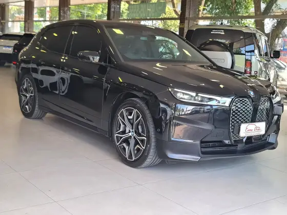 BMW iX 2023