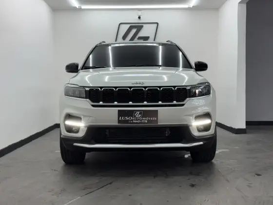 JEEP COMMANDER 2023