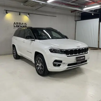 JEEP COMMANDER 2024