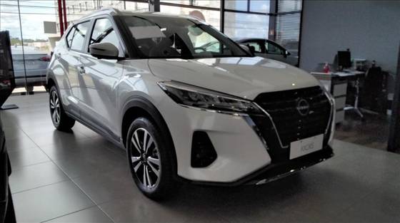 NISSAN KICKS 2024