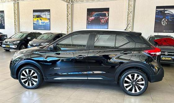 NISSAN KICKS 2021