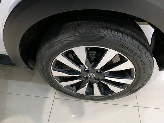 NISSAN KICKS 2021