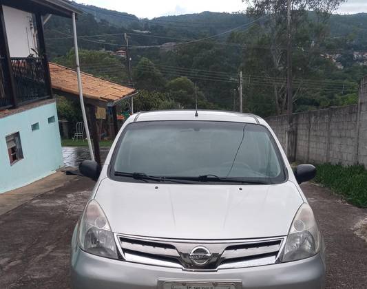 NISSAN LIVINA 2013