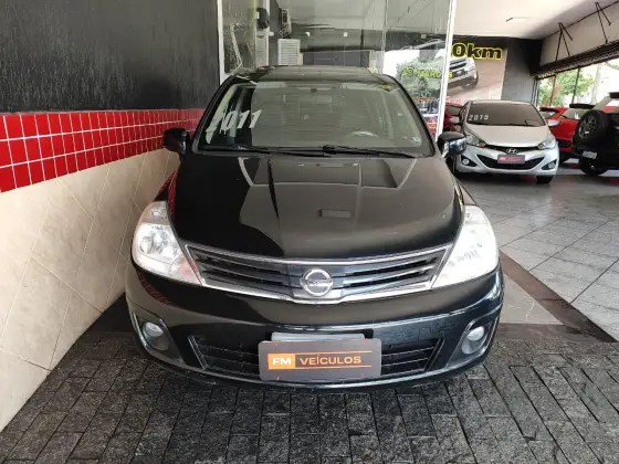 NISSAN TIIDA 2011