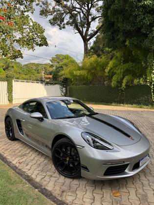 PORSCHE 718 2024