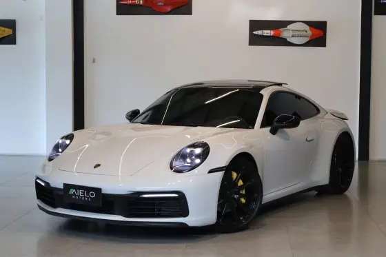 PORSCHE 911 2020