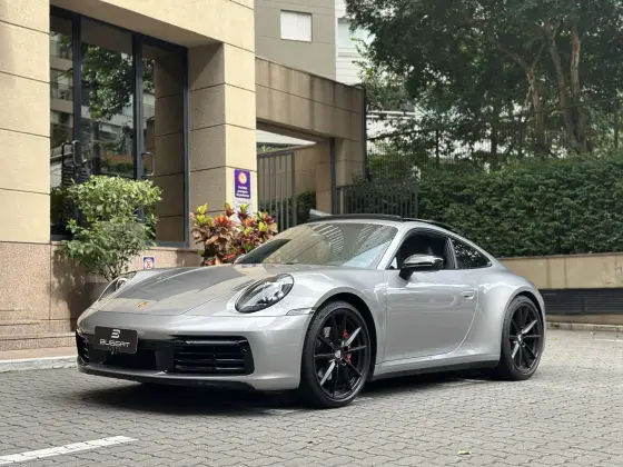 PORSCHE 911 2020