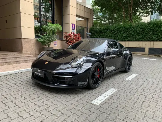 PORSCHE 911 2024