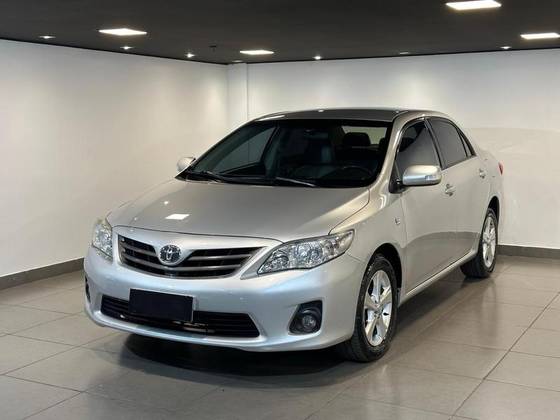 TOYOTA COROLLA 2013