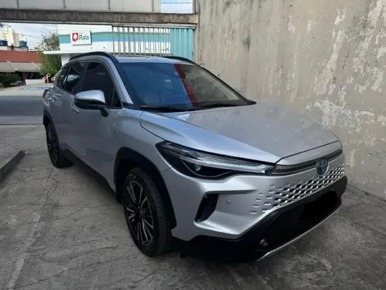 TOYOTA COROLLA CROSS 2025