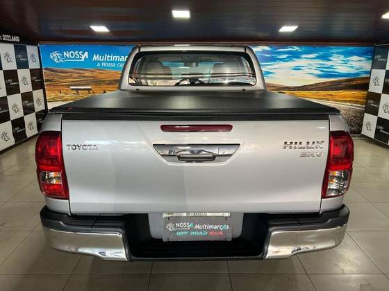 TOYOTA HILUX 2018