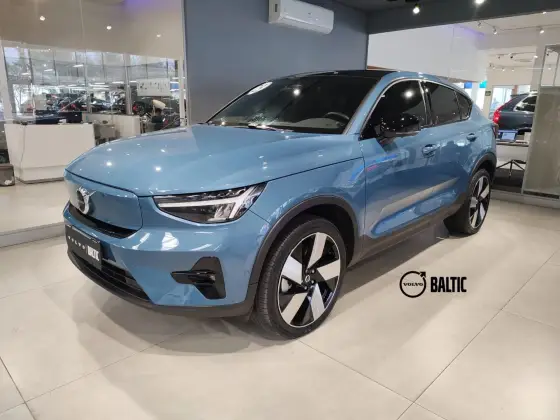 VOLVO C40 2023