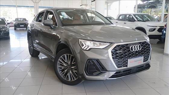 AUDI Q3 2024