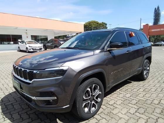 JEEP COMMANDER 2023