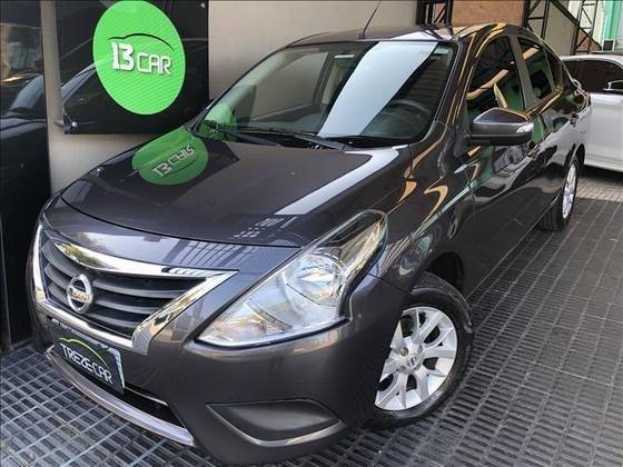 NISSAN VERSA 2017