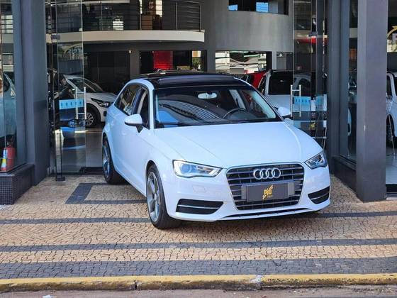 AUDI A3 2015