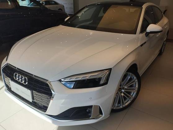 AUDI A5 2024