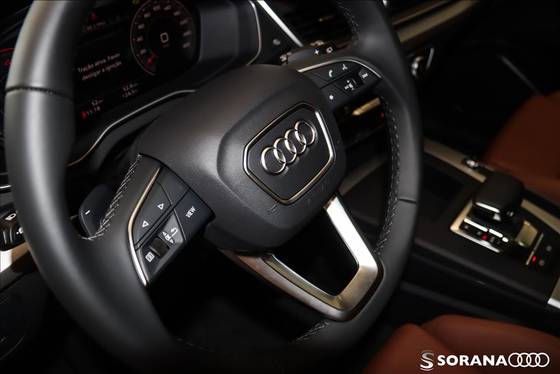 AUDI Q5 2025