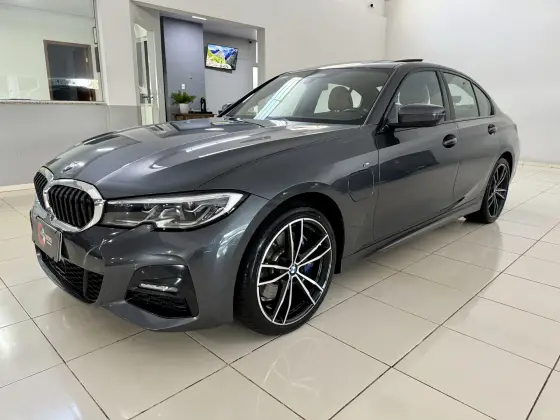 BMW 330e 2021