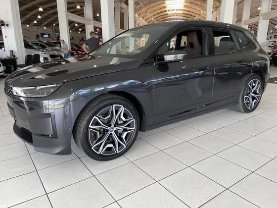 BMW iX 2023