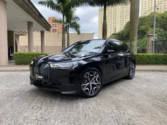 BMW iX 2023