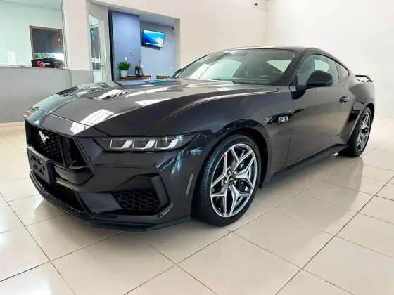 FORD MUSTANG 2024