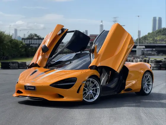 MCLAREN 750S 2024