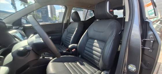 NISSAN KICKS 2024