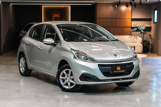 PEUGEOT 208 2019