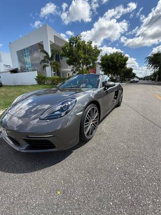 PORSCHE 718 2024
