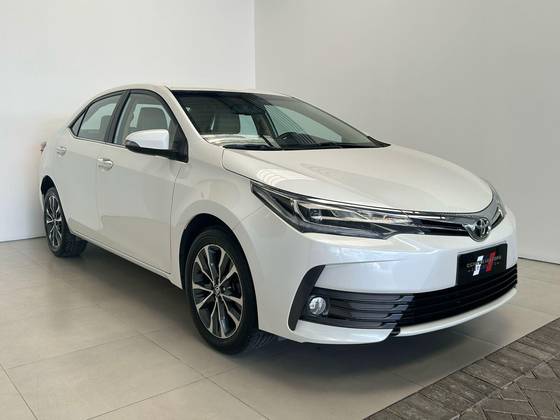 TOYOTA COROLLA 2018