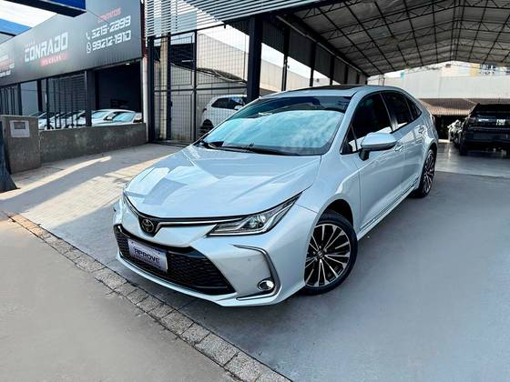 TOYOTA COROLLA 2024