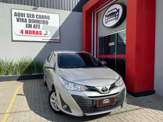 TOYOTA YARIS 2019