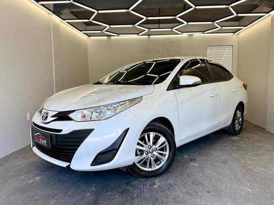 TOYOTA YARIS 2022