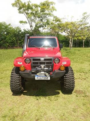 TROLLER T4 2011