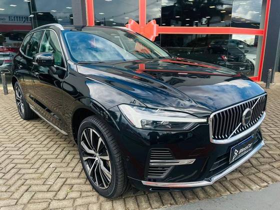 VOLVO XC60 2023