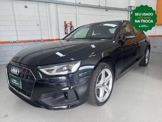 AUDI A4 2021
