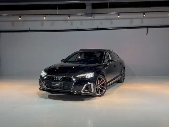 AUDI A5 2023