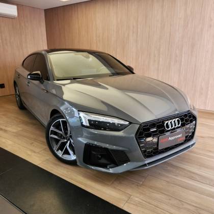 AUDI A5 2022