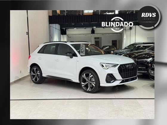 AUDI Q3 2024