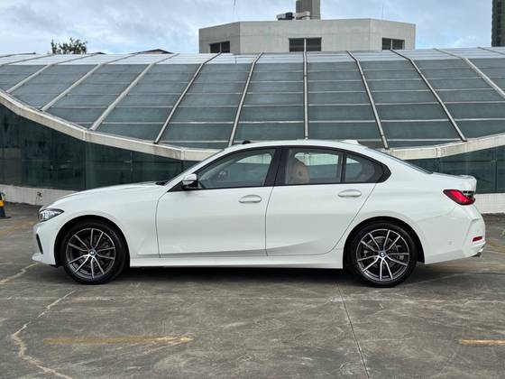 BMW 320i 2024