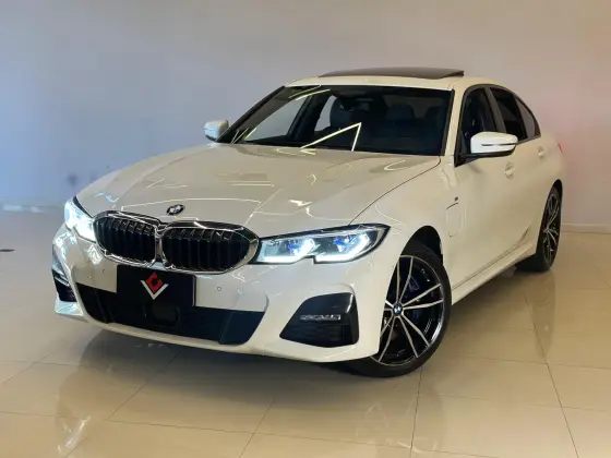 BMW 330e 2020