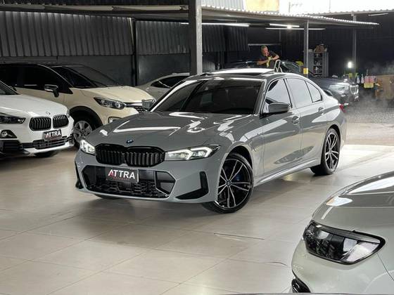 BMW 330e 2024