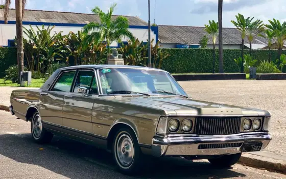 FORD LANDAU 1982