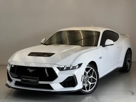 FORD MUSTANG 2024